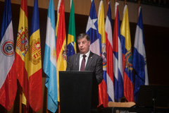 Alt Image Text